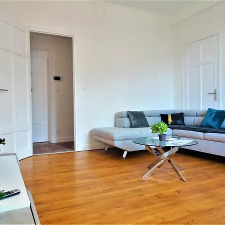 Le Bout Du Pont - 5 Min A Pied De La Gare Villebourbon Et De L'hypercentre - Vue Sur Pont Vieux - Grande Terrasse - 8 Couchages - 3 Spacieuses - 4 Lits - Places De Stationnement Gratuites Au Pied De L'immeuble Montauban