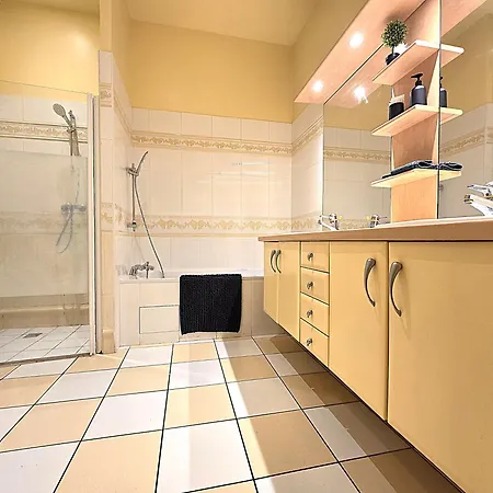 Le Bout Du Pont - 5 Min A Pied De La Gare Villebourbon Et De L'hypercentre - Vue Sur Pont Vieux - Grande Terrasse - 8 Couchages - 3 Spacieuses - 4 Lits - Places De Stationnement Gratuites Au Pied De L'immeuble Apartamento Montauban