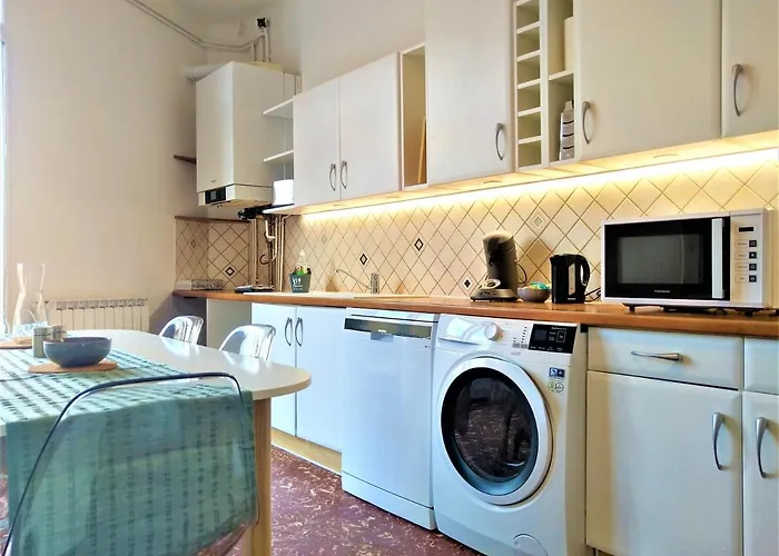 Le Bout Du Pont - 5 Min A Pied De La Gare Villebourbon Et De L'hypercentre - Vue Sur Pont Vieux - Grande Terrasse - 8 Couchages - 3 Spacieuses - 4 Lits - Places De Stationnement Gratuites Au Pied De L'immeuble * Μοντωμπάν