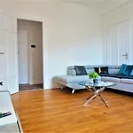 Le Bout Du Pont - 5 Min A Pied De La Gare Villebourbon Et De L'hypercentre - Vue Sur Pont Vieux - Grande Terrasse - 8 Couchages - 3 Spacieuses - 4 Lits - Places De Stationnement Gratuites Au Pied De L'immeuble Μοντωμπάν