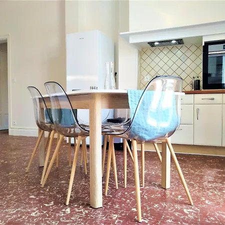 Daire Le Bout Du Pont - 5 Min A Pied De La Gare Villebourbon Et De L'hypercentre - Vue Sur Pont Vieux - Grande Terrasse - 8 Couchages - 3 Spacieuses - 4 Lits - Places De Stationnement Gratuites Au Pied De L'immeuble Montauban