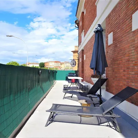 Daire Le Bout Du Pont - 5 Min A Pied De La Gare Villebourbon Et De L'hypercentre - Vue Sur Pont Vieux - Grande Terrasse - 8 Couchages - 3 Spacieuses - 4 Lits - Places De Stationnement Gratuites Au Pied De L'immeuble Montauban