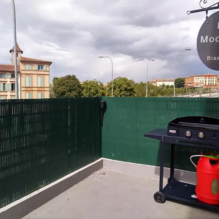 Daire Le Bout Du Pont - 5 Min A Pied De La Gare Villebourbon Et De L'hypercentre - Vue Sur Pont Vieux - Grande Terrasse - 8 Couchages - 3 Spacieuses - 4 Lits - Places De Stationnement Gratuites Au Pied De L'immeuble Montauban