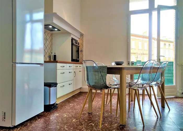 Le Bout Du Pont - 5 Min A Pied De La Gare Villebourbon Et De L'hypercentre - Vue Sur Pont Vieux - Grande Terrasse - 8 Couchages - 3 Spacieuses - 4 Lits - Places De Stationnement Gratuites Au Pied De L'immeuble Apartment *